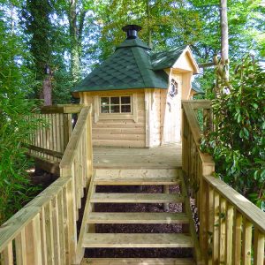 Tree-House-up-close